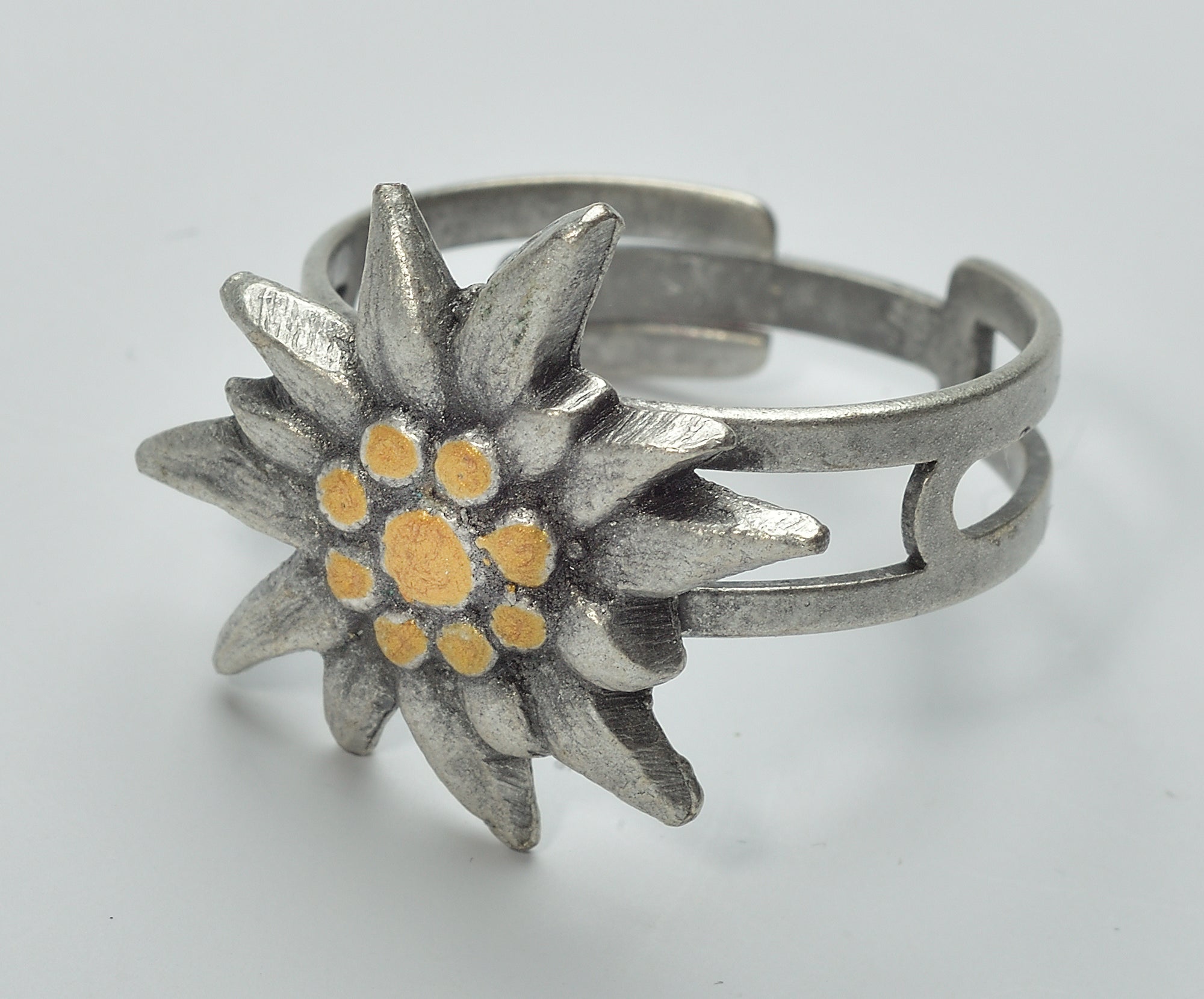 Edelweiss Ring