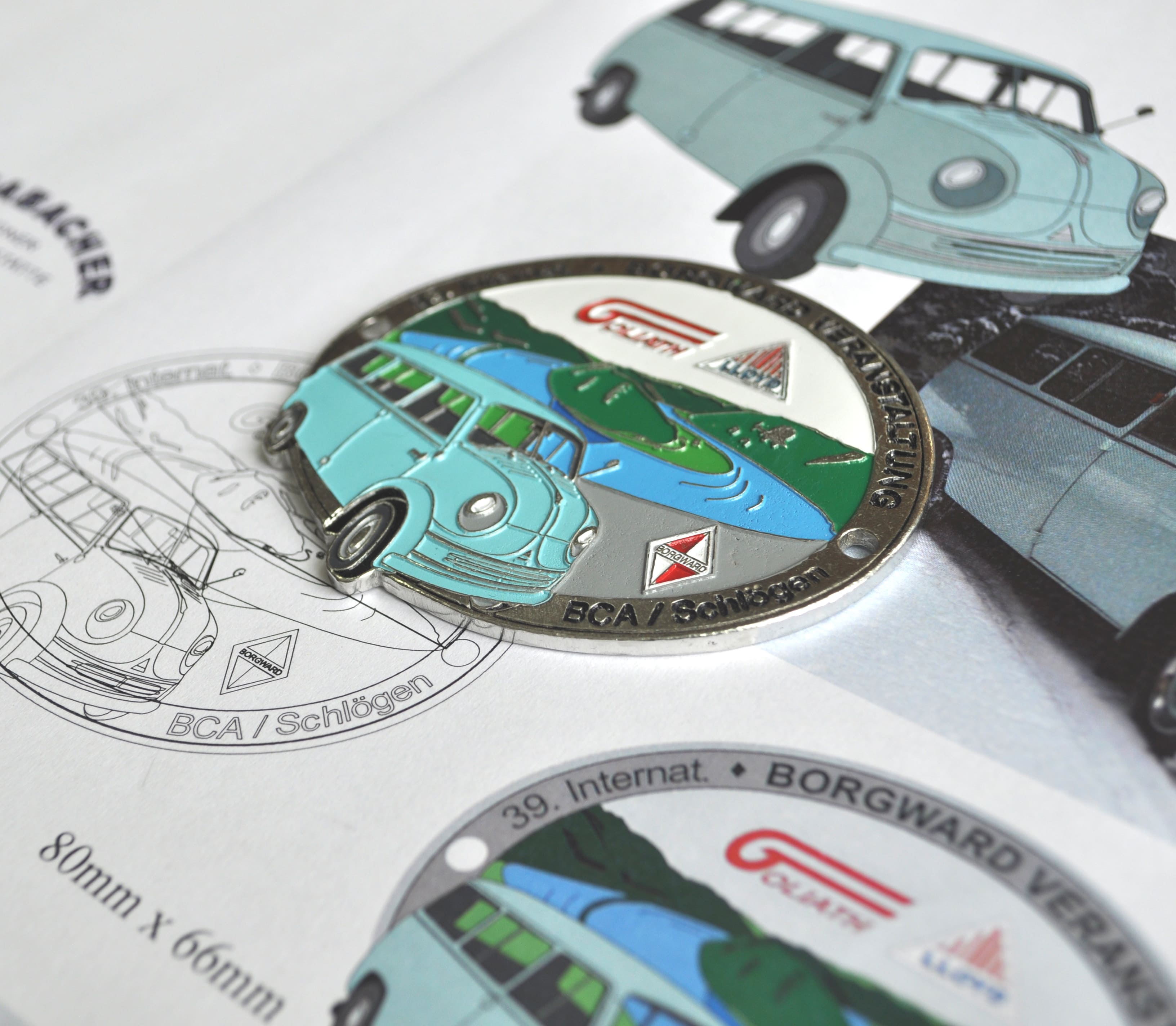 medals-cups-right-img-2