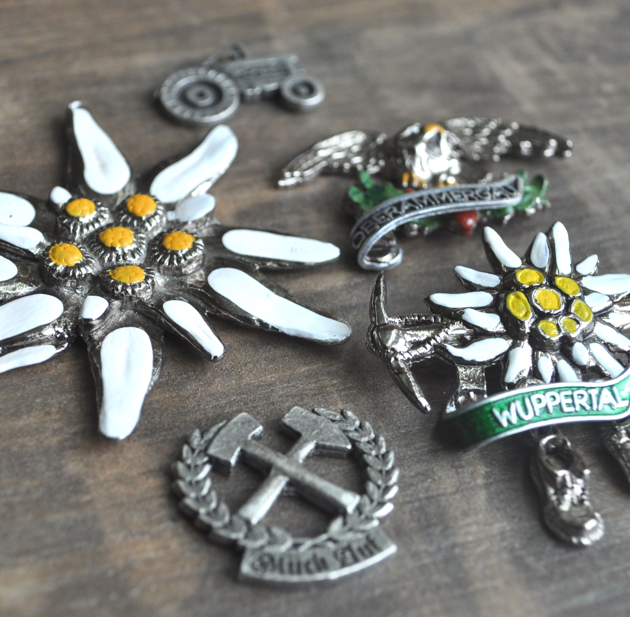 souvenirs-right-img-1